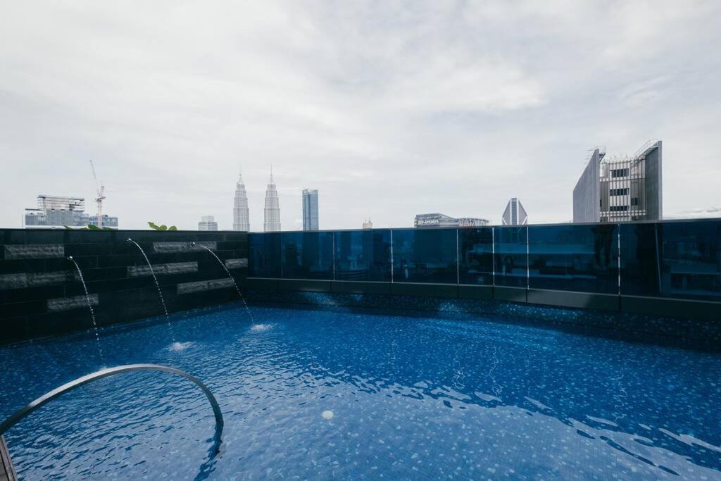 New! Eaton Infinity Sky Pool Klcc View Pavilion Kuala Lumpur
