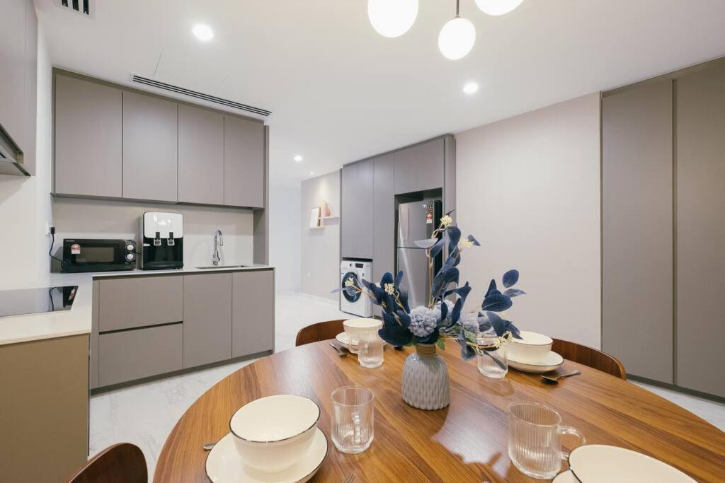 Apartment New! Eaton Infinity Sky Pool Klcc View Pavilion *